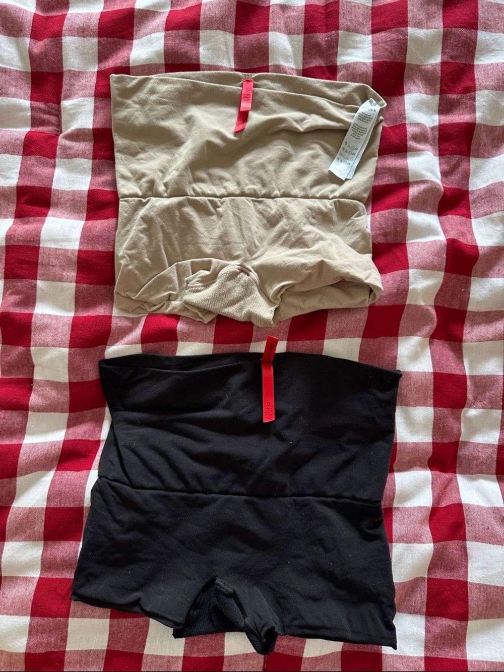 2 Seamless High-Waist Shapewear Shorts - Black & Beige